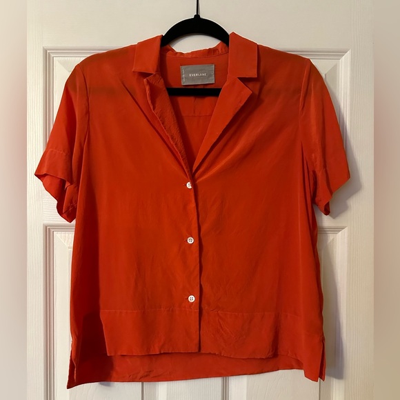 Everlane The Clean Silk Short Sleeve Button Down - Picture 3 of 8